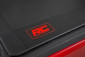 Jeep Gladiator Hard Tri-Fold Flip Up Bed Cover - Rough Country - '20-'24